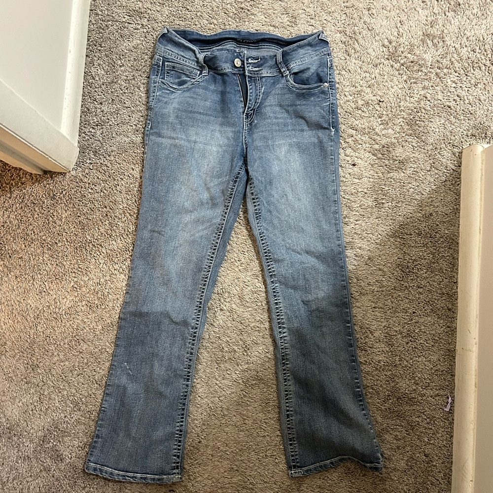 Wallflower Women's Boot Cut Jeans Bling back pockets